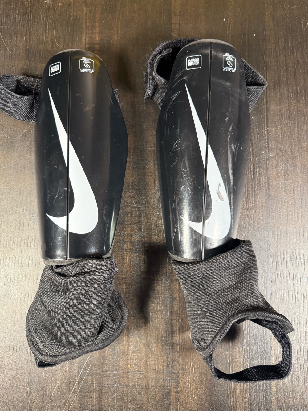 Nike Charge Soccer Shin Guards Black White Size Small S NOCSAE Youth Adult